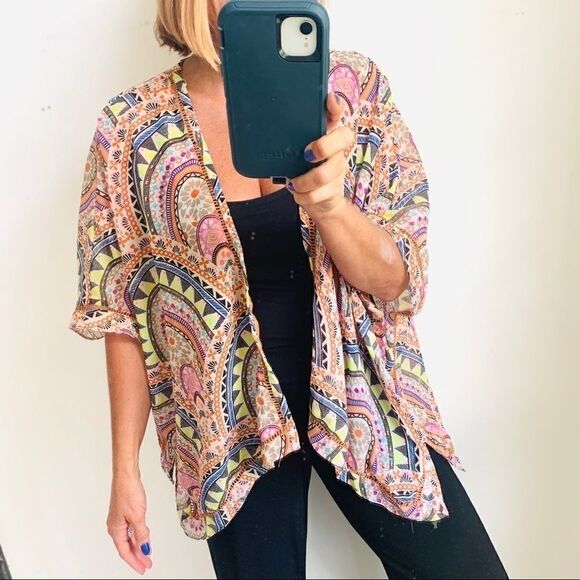 🎃Angie Flowy Boho Top w/ embroidered edge - Picture 1 of 10